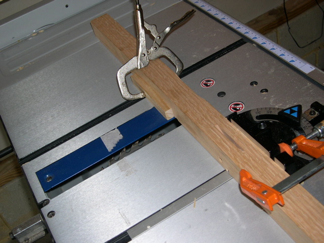 Jig for cutting dados